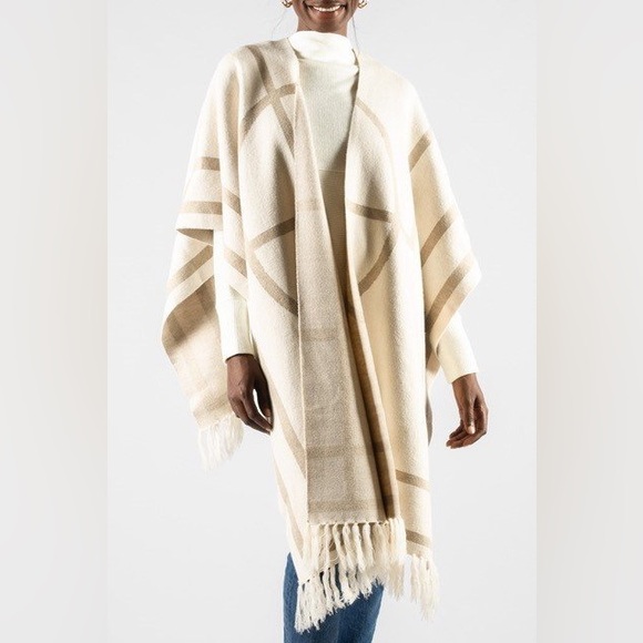 H&M Reversible Poncho Sweater Scarf Neutral Print Fringe Oversized NWT - Picture 4 of 13